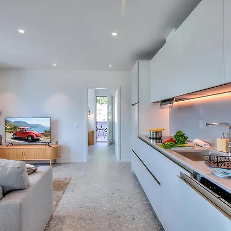 דירה Urban Maggiolina Sunset With Terrace & Mountain Views - Happy